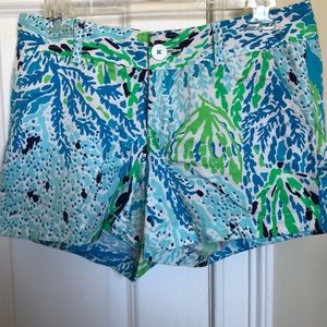 $68 Lilly Pulitzer Callahan Shorts Size 2